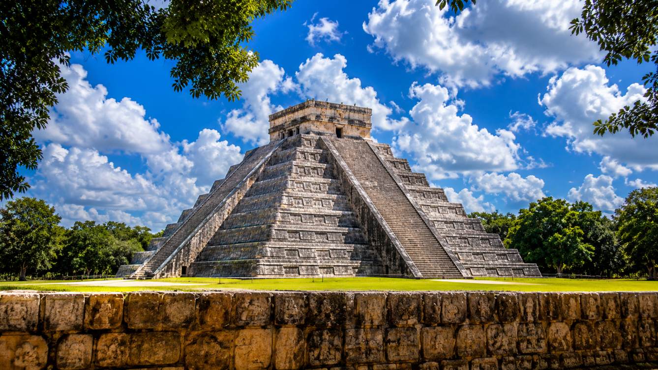 Leia mais sobre o artigo Chichén Itzá: conheça uma das Sete Maravilhas do Mundo Moderno saindo de Cancún