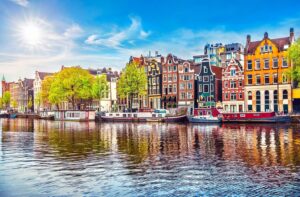 Leia mais sobre o artigo Destinos imperdíveis na Holanda: conheça os locais preferidos dos brasileiros