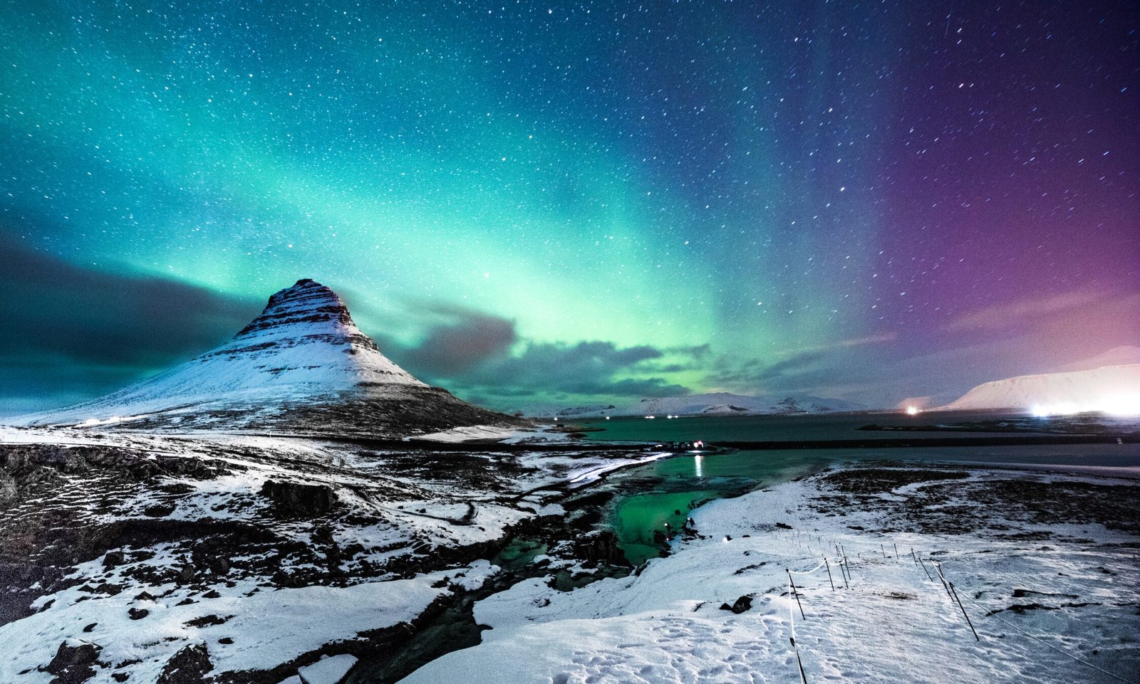Leia mais sobre o artigo Guia Completo da Aurora Boreal (2026): Onde Ver, Melhor Época, Custos e Como Aumentar Suas Chances com um Guia Brasileiro