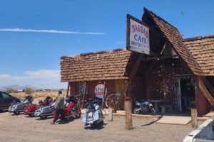 Leia mais sobre o artigo Bagdad Cafe na Rota 66: conheça um dos lugares mais famosos do deserto da Califórnia