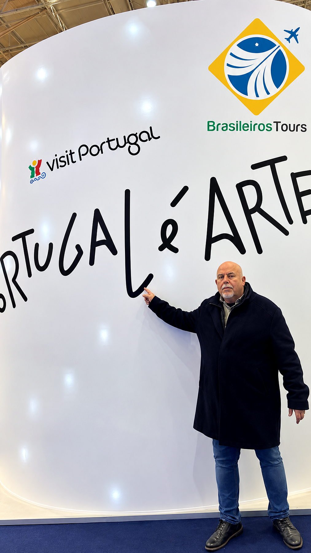Alexandre Oliveira, guia brasileiro da Brasileiros Tours, em Portugal