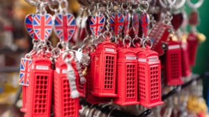 Leia mais sobre o artigo Onde comprar souvenirs em Londres: as melhores dicas