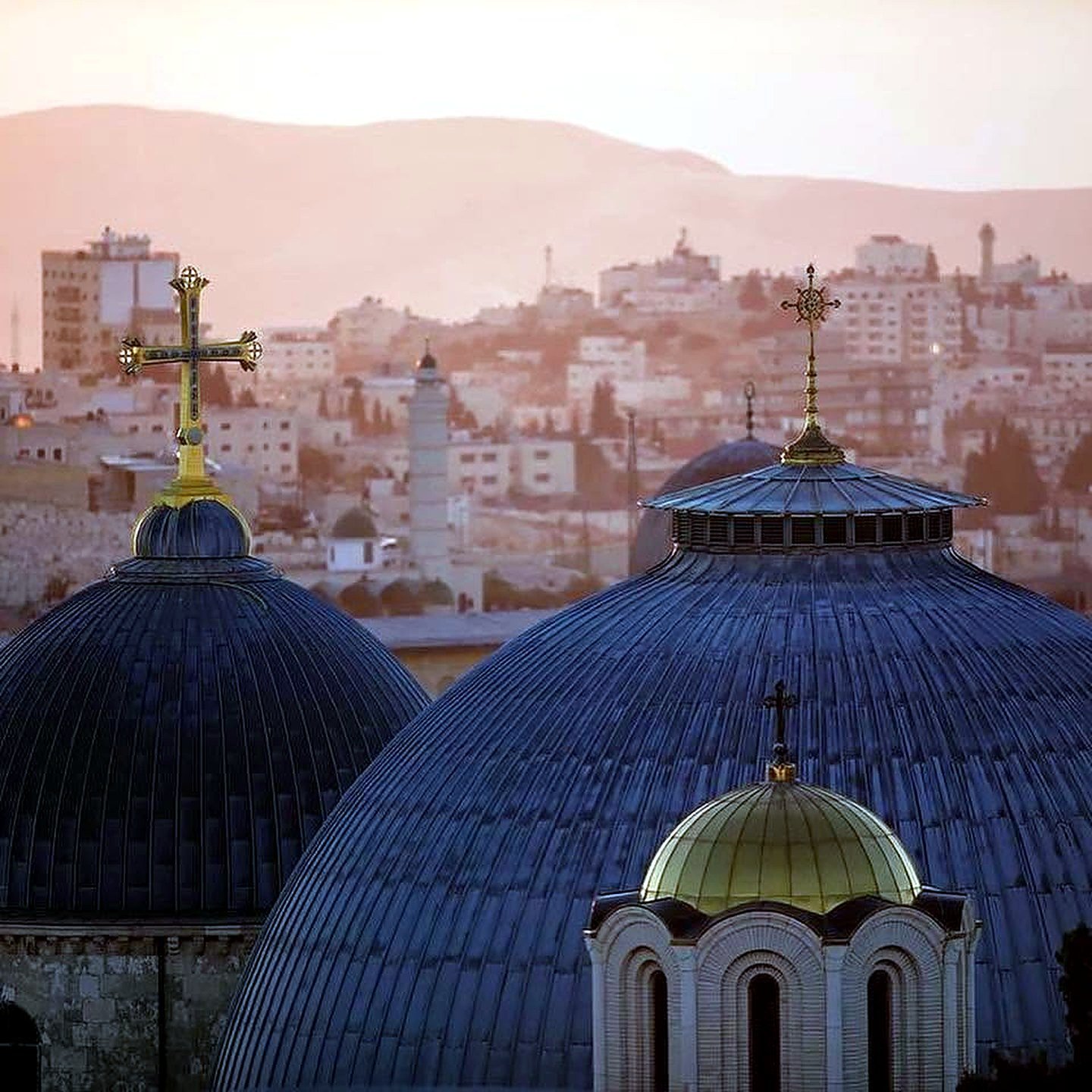 Cúpulas da Igreja do Santo Sepulcro em Jerusalém - passeio com guia brasileira em Israel