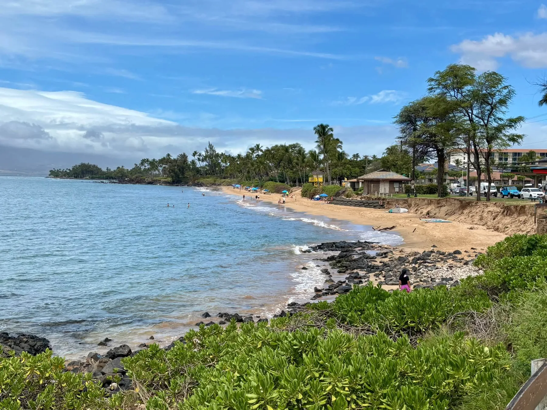 Praia e mar em Maui, Havaí