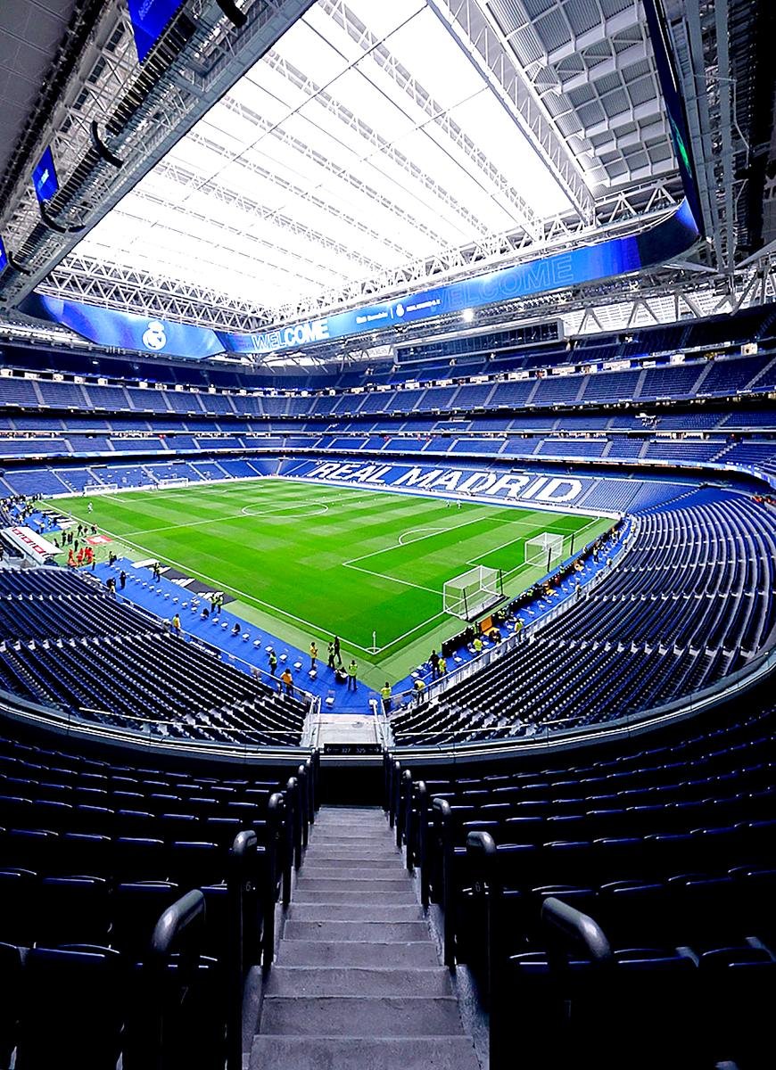 Interior do estádio Santiago Bernabéu, em Madri