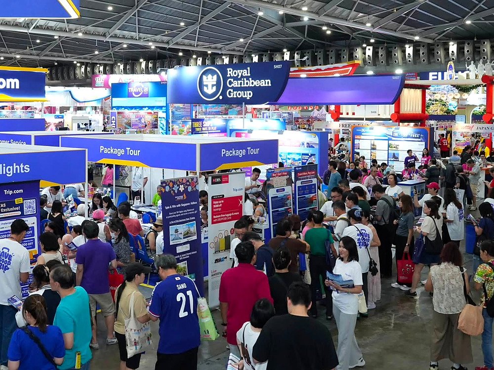 Pavilhão de feira lotado na Singapore Expo