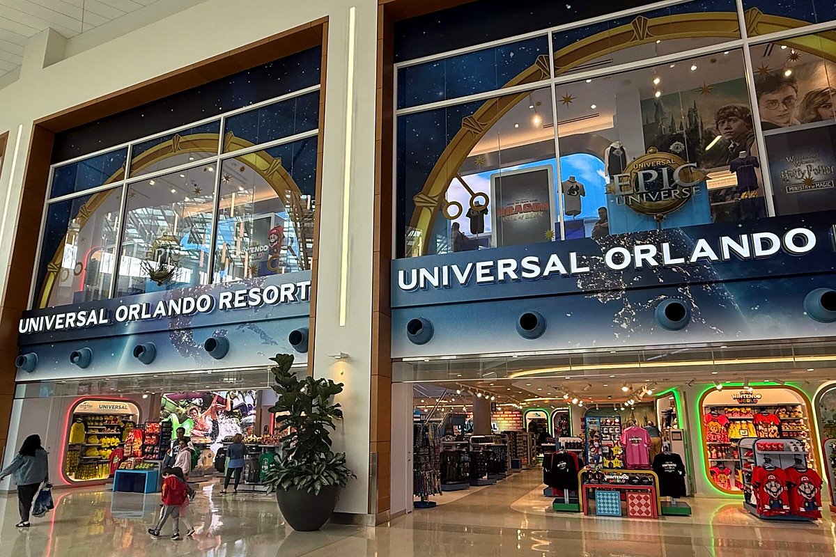 Loja da Universal Orlando dentro do Aeroporto Internacional de Orlando