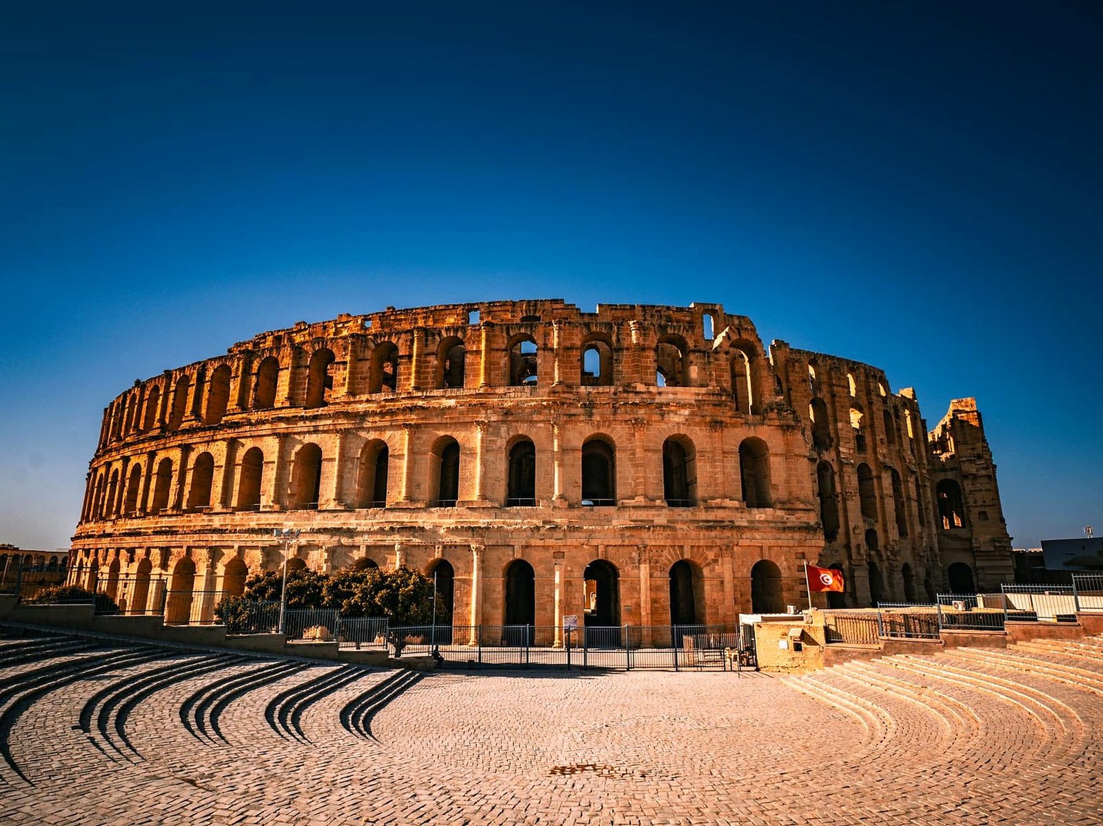 Fachada do Anfiteatro romano de El Jem, na Tunísia