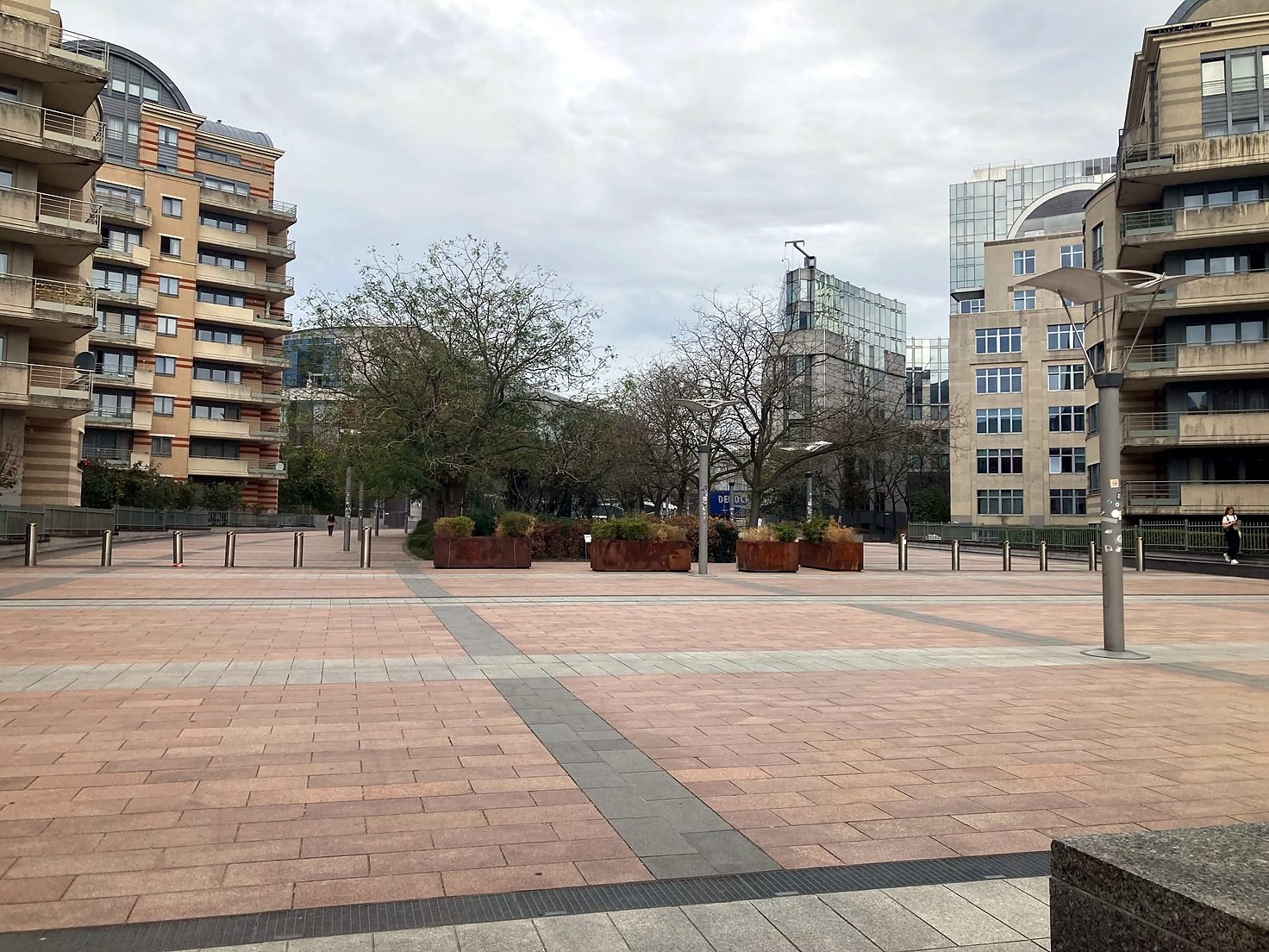 Esplanada do Parlamento Europeu no Bairro Europeu de Bruxelas
