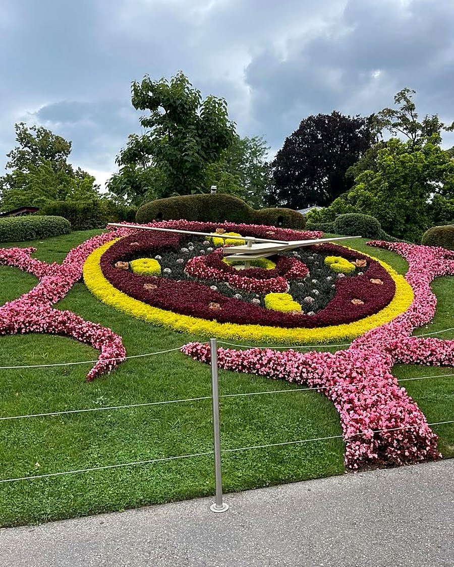 Relógio de Flores no Jardim Inglês, em Genebra