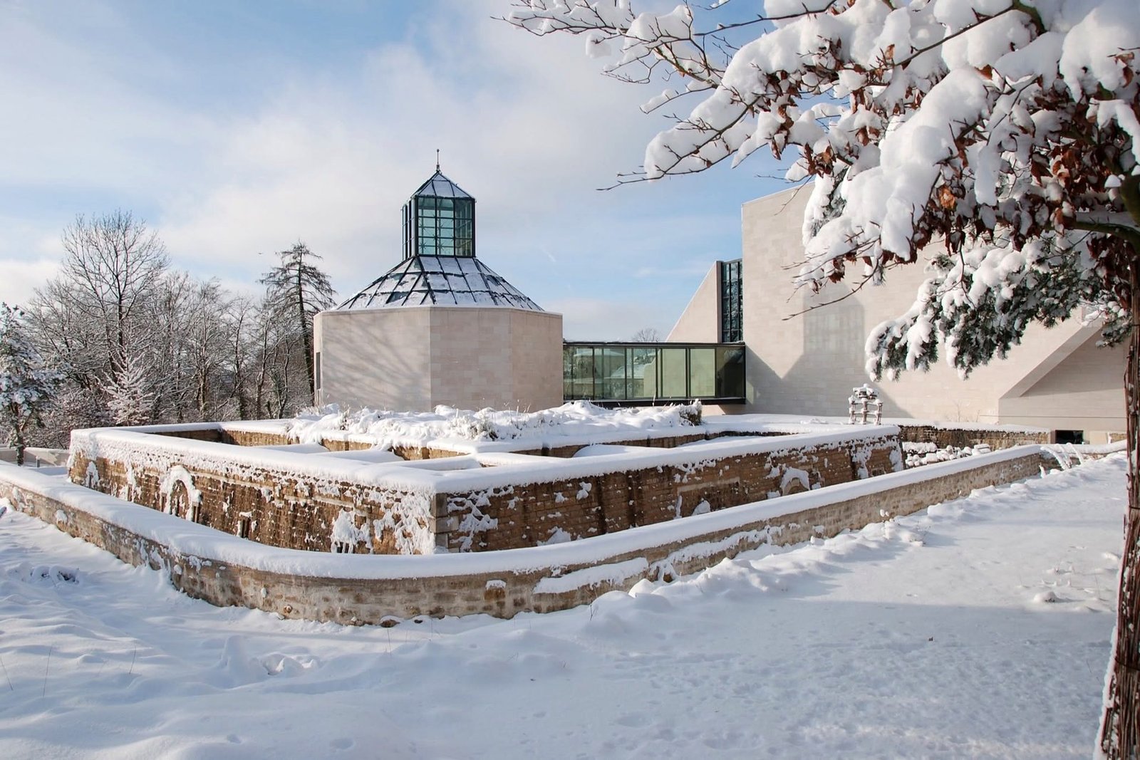 MUDAM, museu de arte moderna de Luxemburgo, ao lado do Forte Thüngen