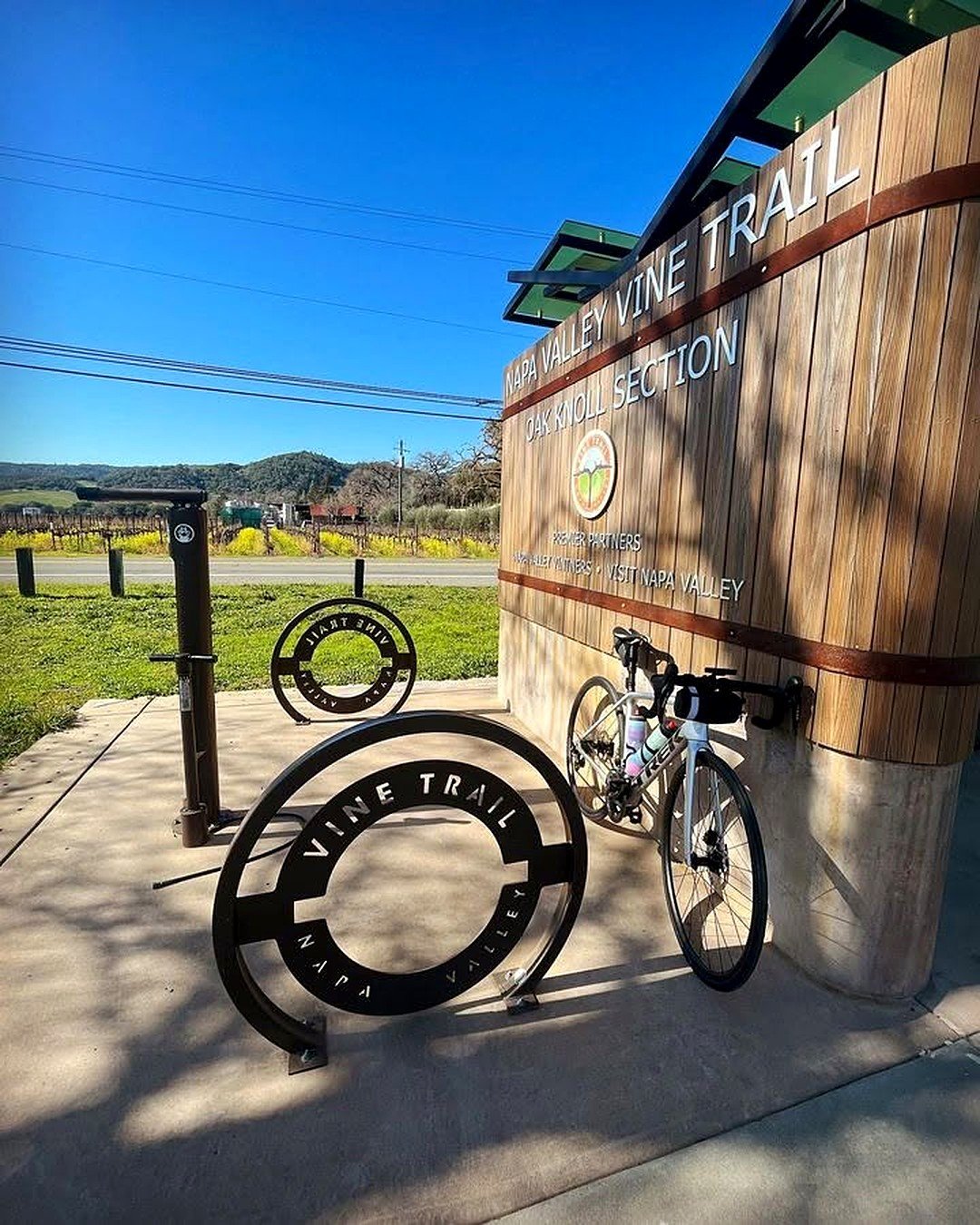 Napa Valley Vine Trail, ciclovia entre os vinhedos em Oak Knoll