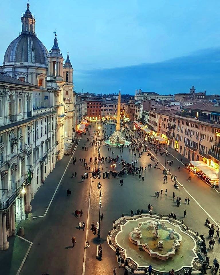 Piazza Navona vista do alto ao entardecer