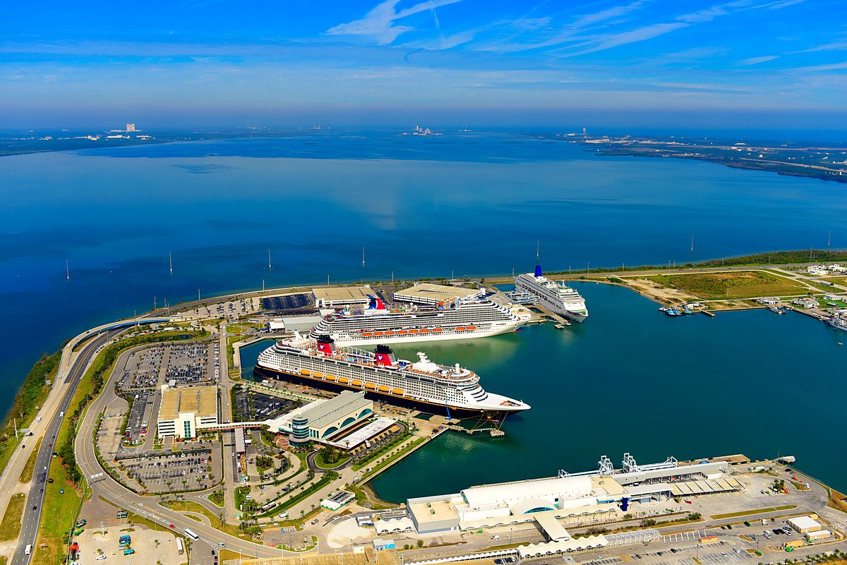 Vista aérea dos terminais de cruzeiro de Port Canaveral