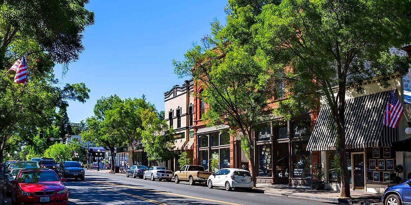 Main Street de St. Helena em Napa Valley