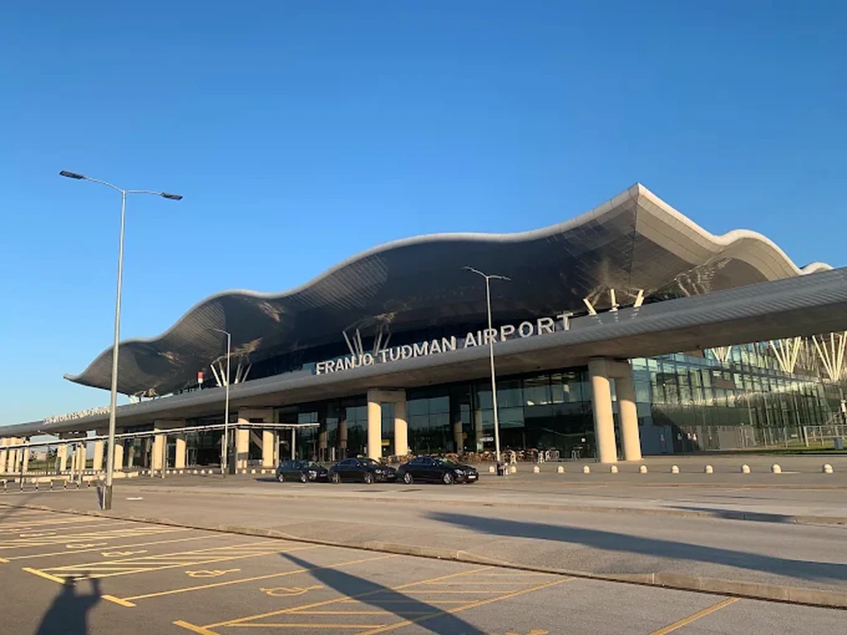 Terminal do Aeroporto Internacional Franjo Tuđman, em Zagreb