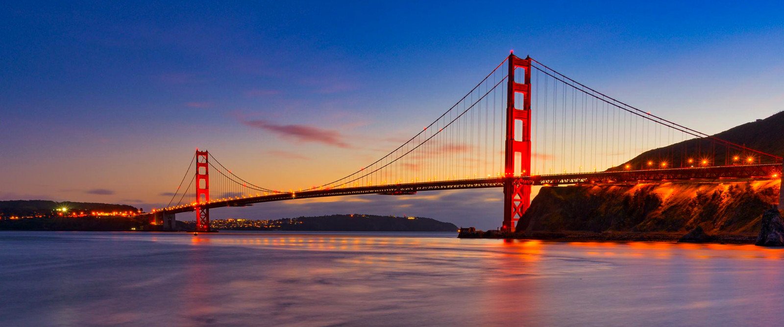 Ponte Golden Gate ao entardecer em San Francisco, Califórnia
