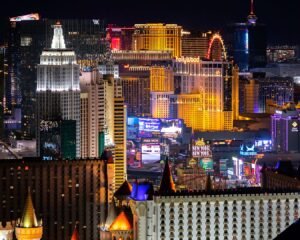 Leia mais sobre o artigo Las Vegas à Noite: 8 Dicas para Aproveitar o City Tour pela Strip
