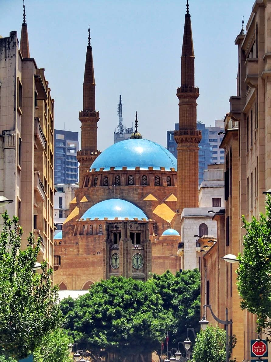 Mesquita Mohammad Al-Amin com cúpulas azuis em Beirute