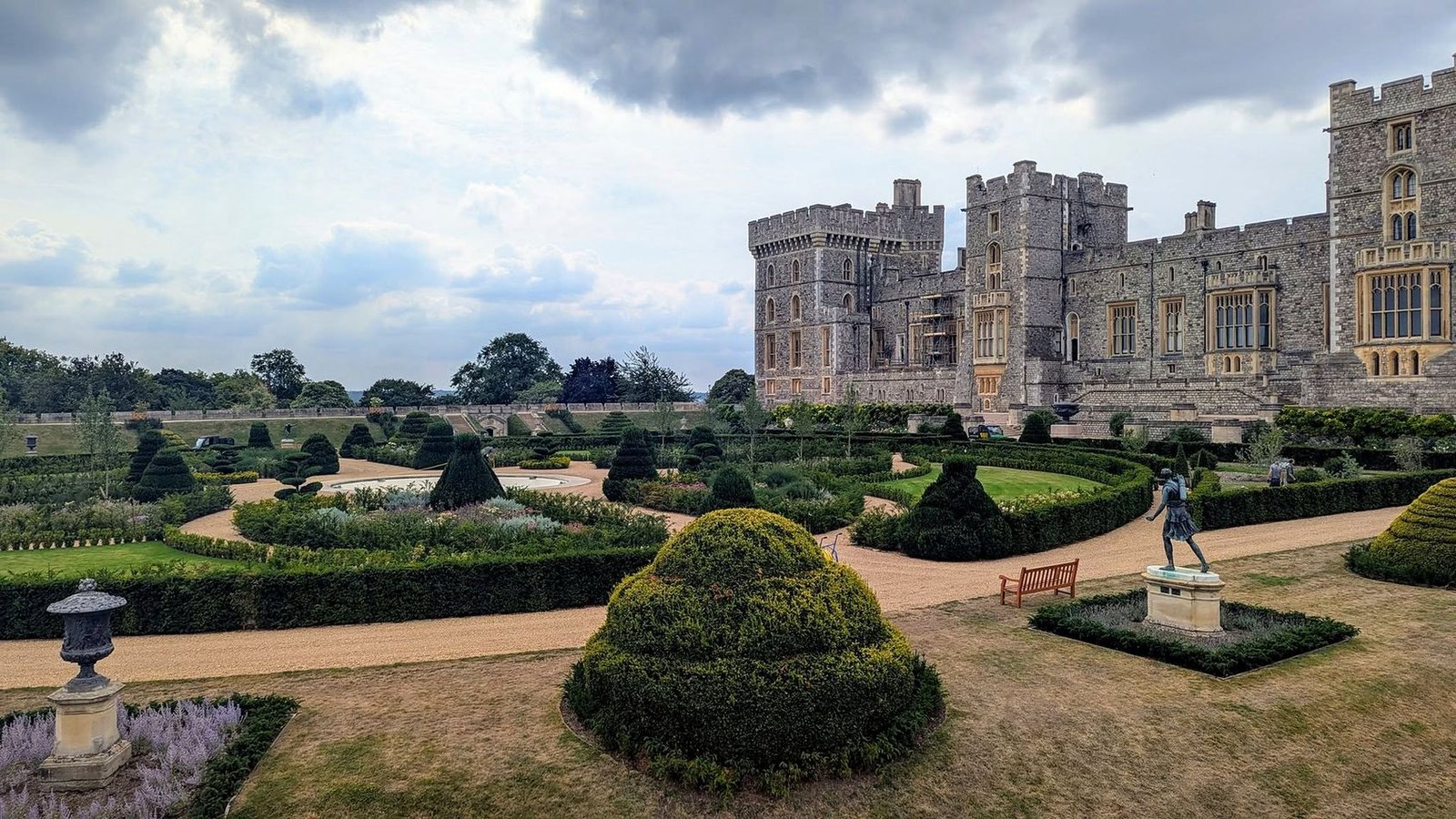 Guia brasileiro em Windsor: jardins do East Terrace e Castelo de Windsor, Inglaterra