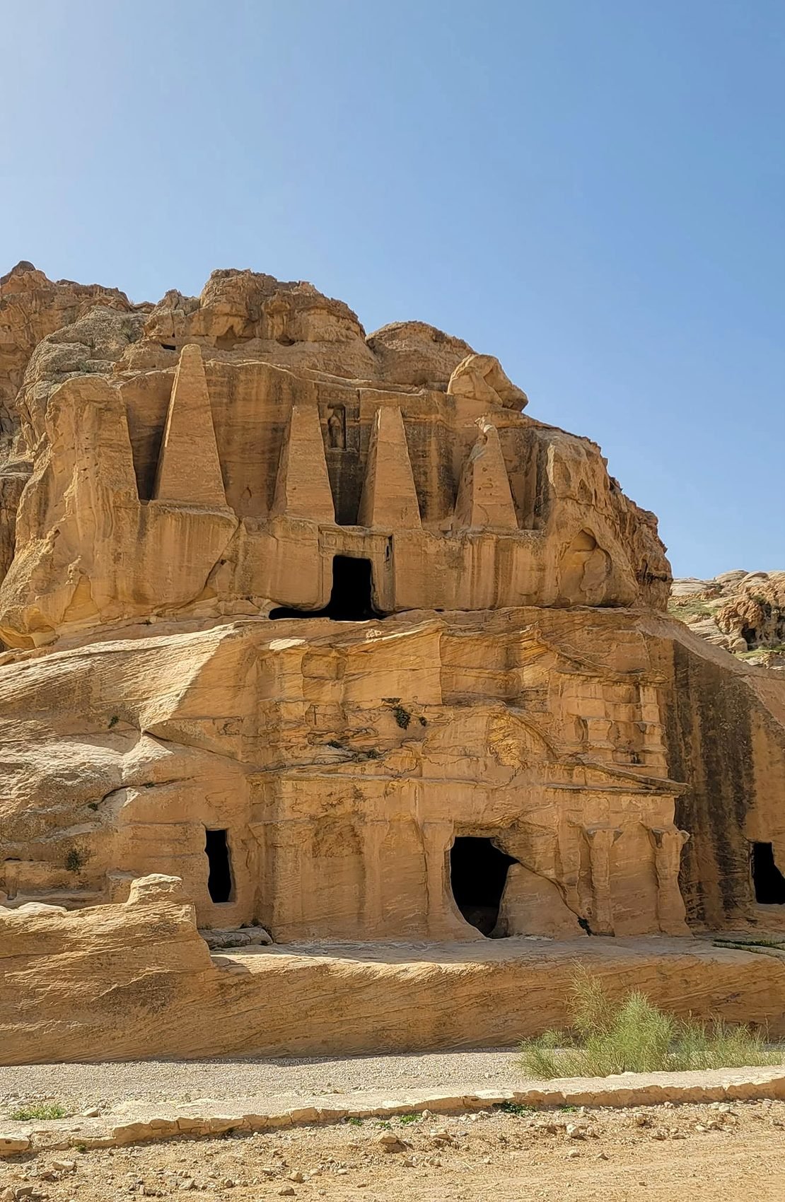 Túmulo dos Obeliscos no Bab as-Siq, na entrada de Petra